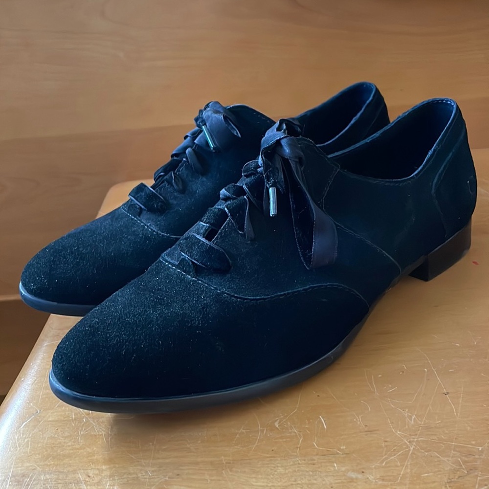 Born Black Velvet Oxford Flats Sz 10